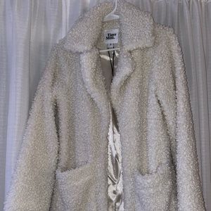 TIGER MIST FUZZY COAT